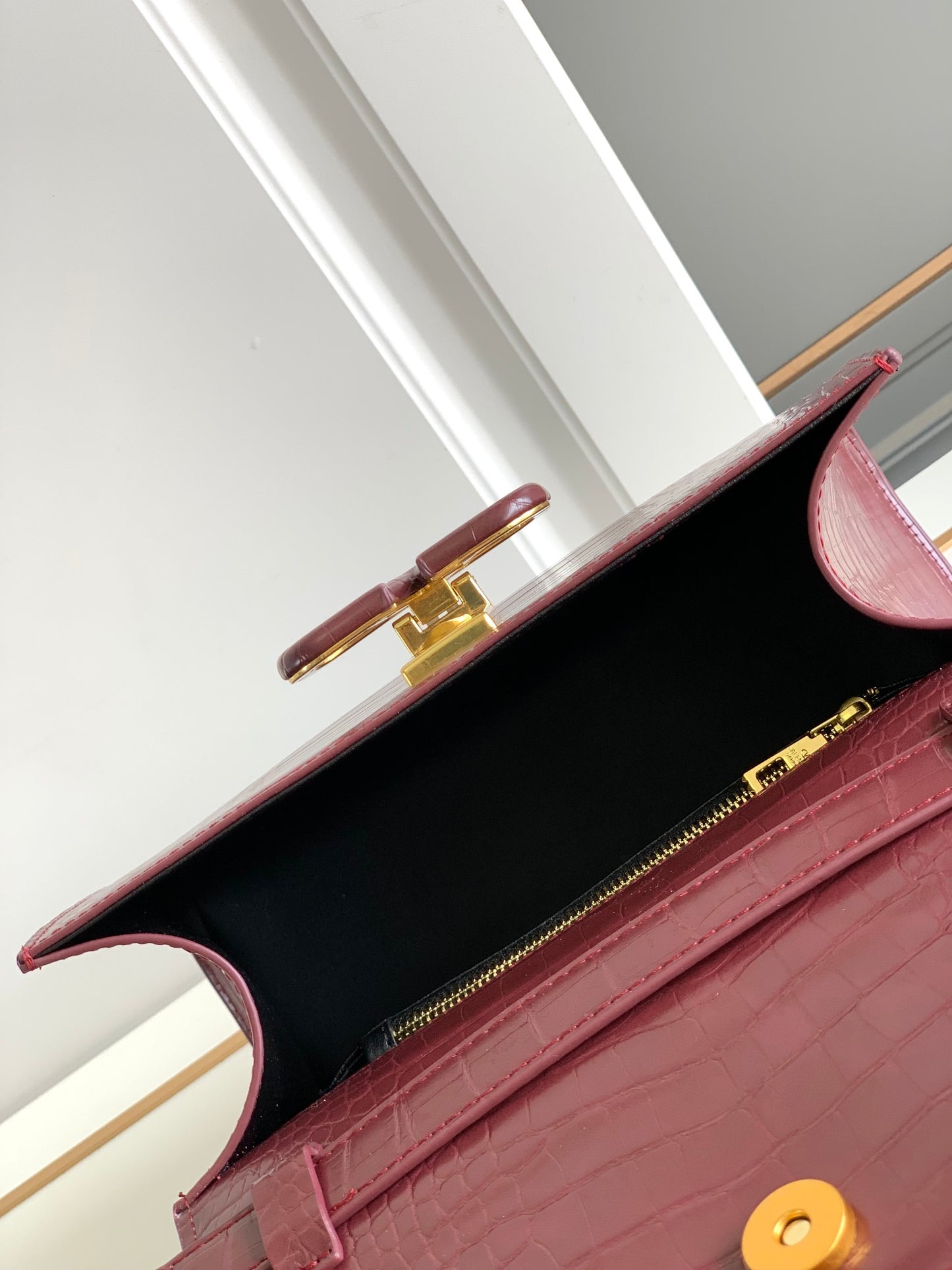 Valentino Garavani VSLING Small Leather Top Handle Bag