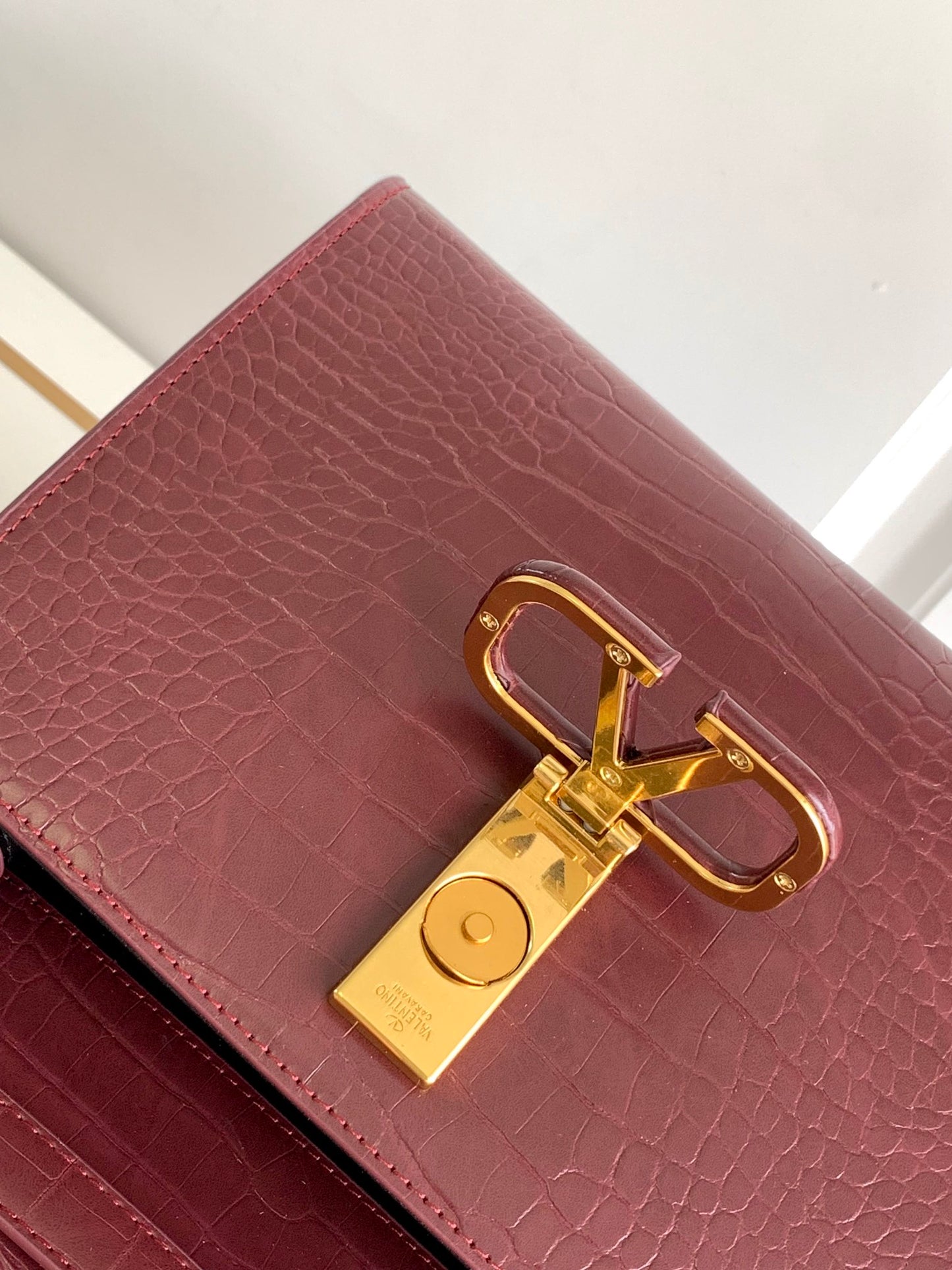 Valentino Garavani VSLING Small Leather Top Handle Bag