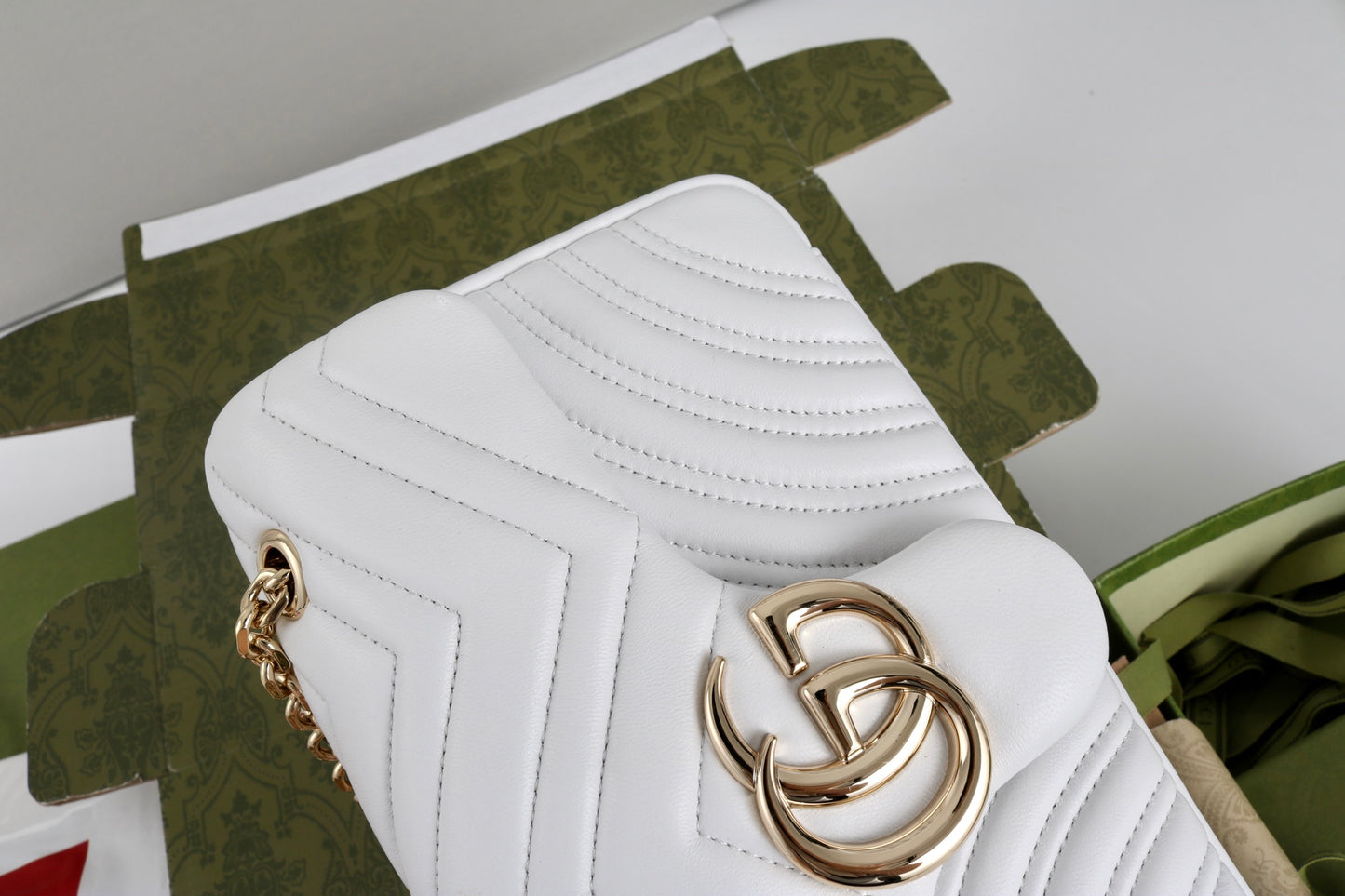 Gucci GG Marmont Shoulder Bag white