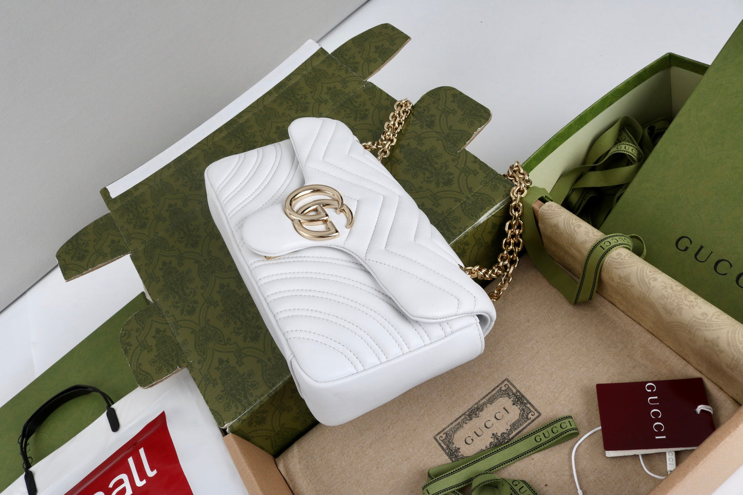 Gucci GG Marmont Shoulder Bag white