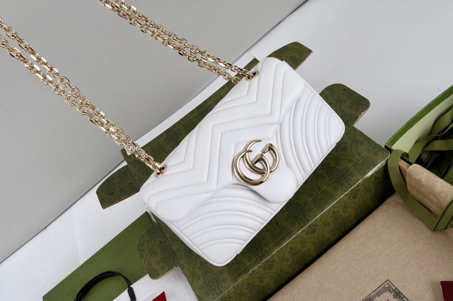 Gucci GG Marmont Shoulder Bag white