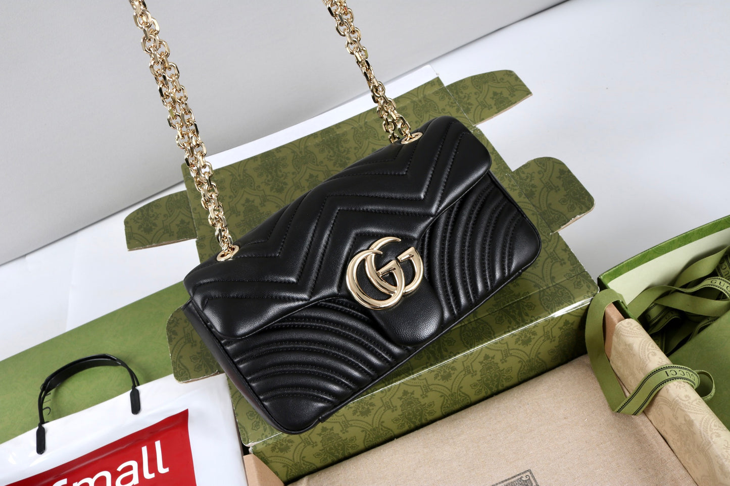 Gucci GG Marmont Shoulder Bag Black