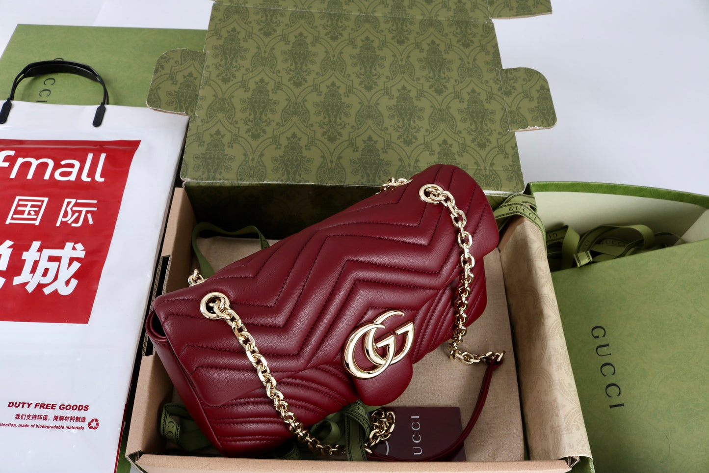 Gucci GG Marmont Shoulder Bag