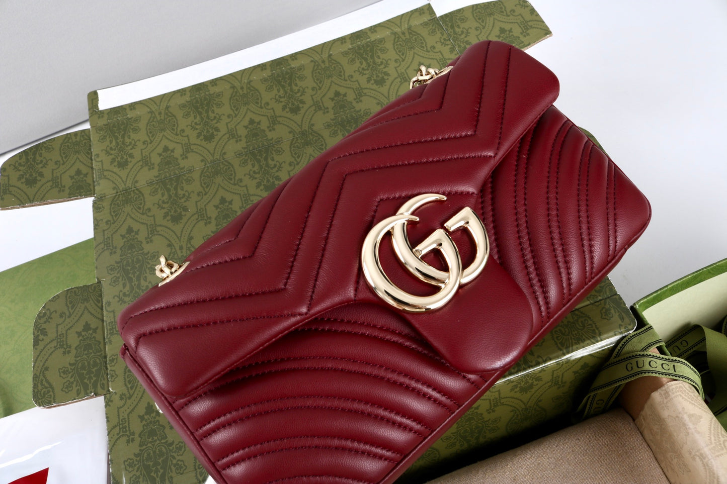 Gucci GG Marmont Shoulder Bag