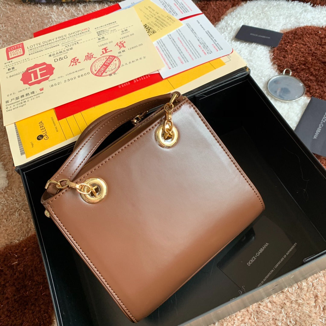 Dolce & Gabbana DG Girls shoulder bag