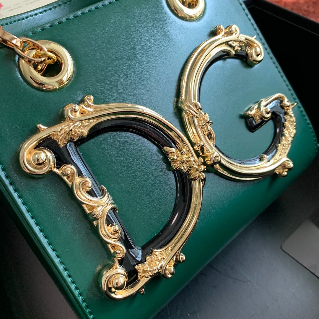 Dolce & Gabbana DG Girls shoulder bag