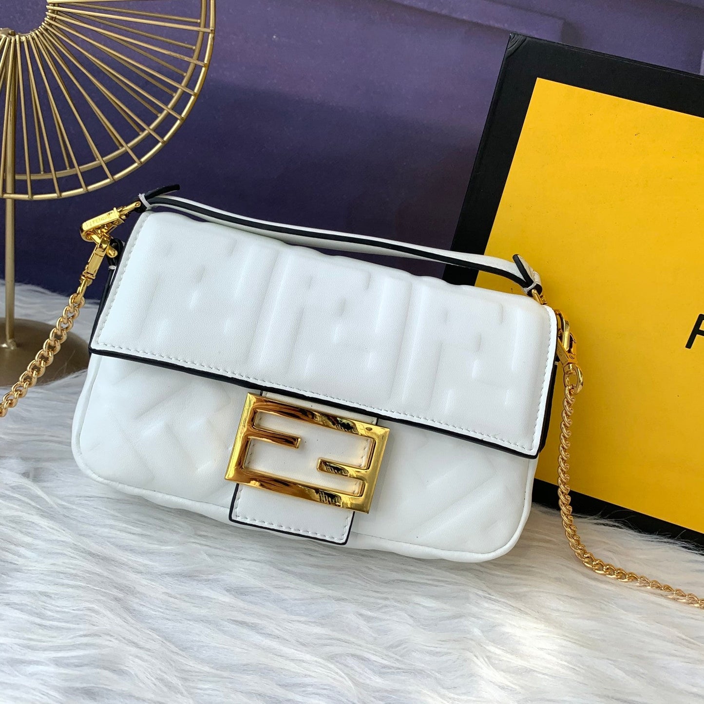 Fendi Baguette Mini Leather Crossbody Bag 19cm