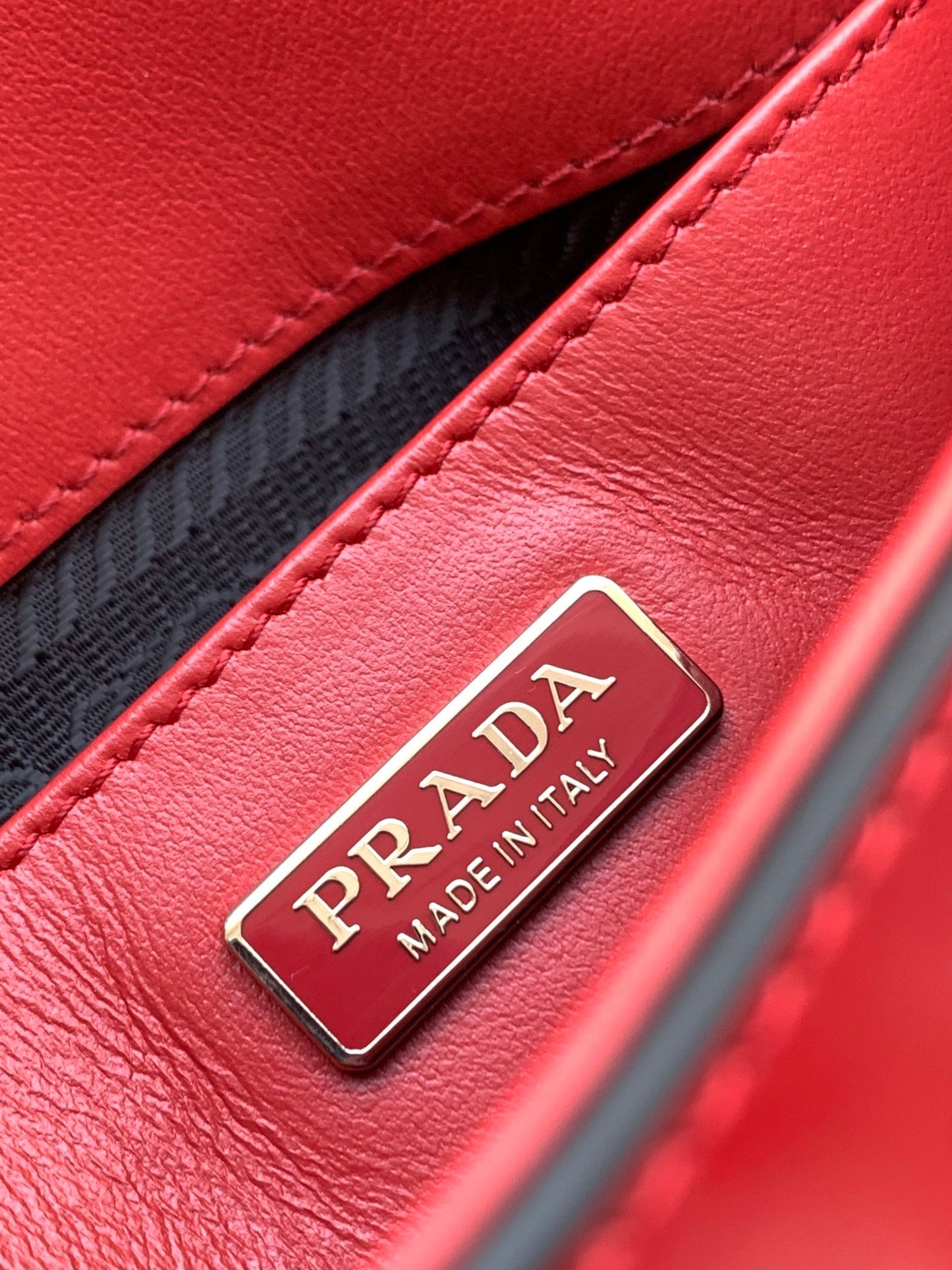 Prada Milano Flap Bag Brushed Leather 23cm