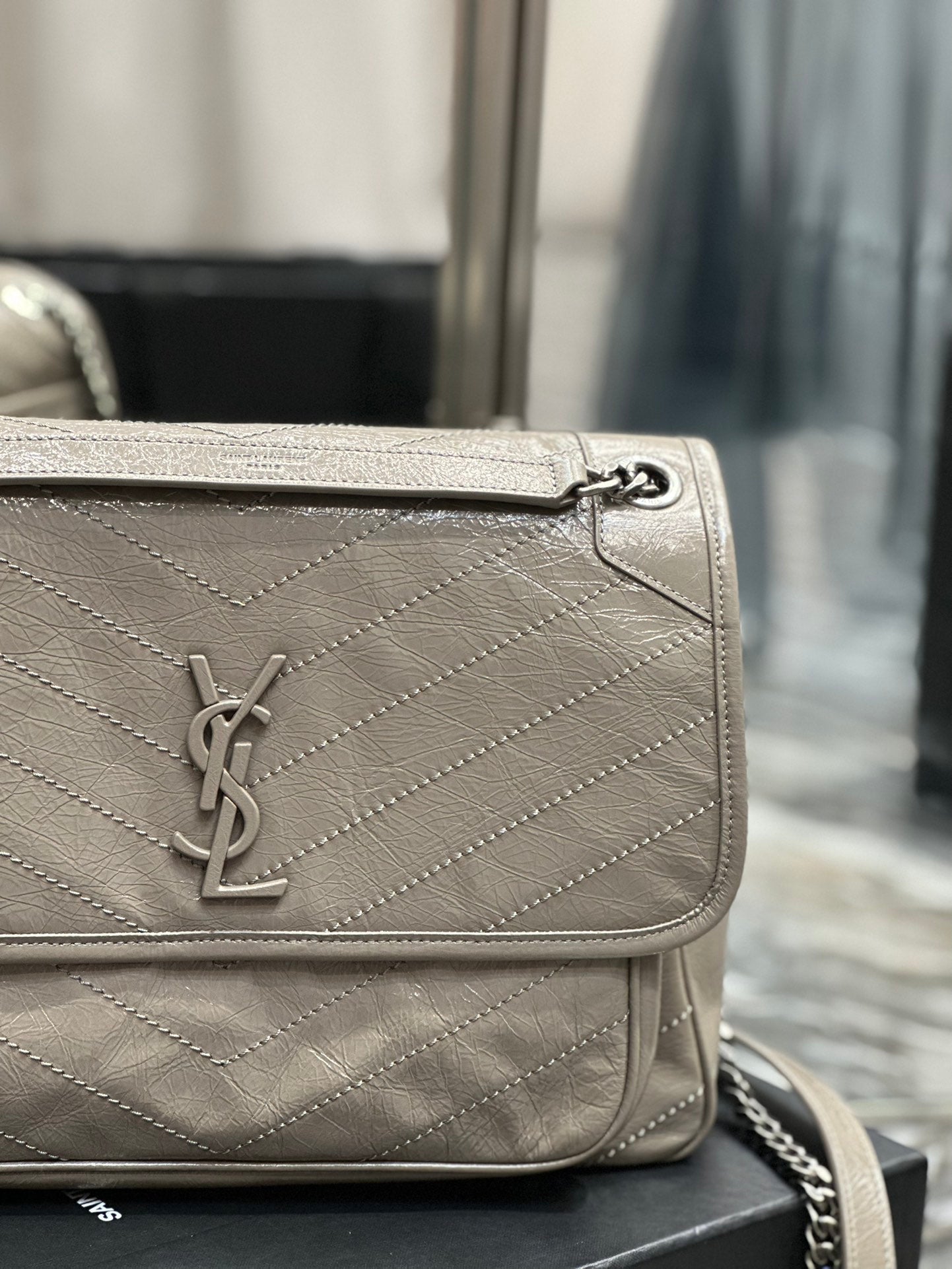 Ysl Saint Laurent Niki Bag Vintage Leather 32