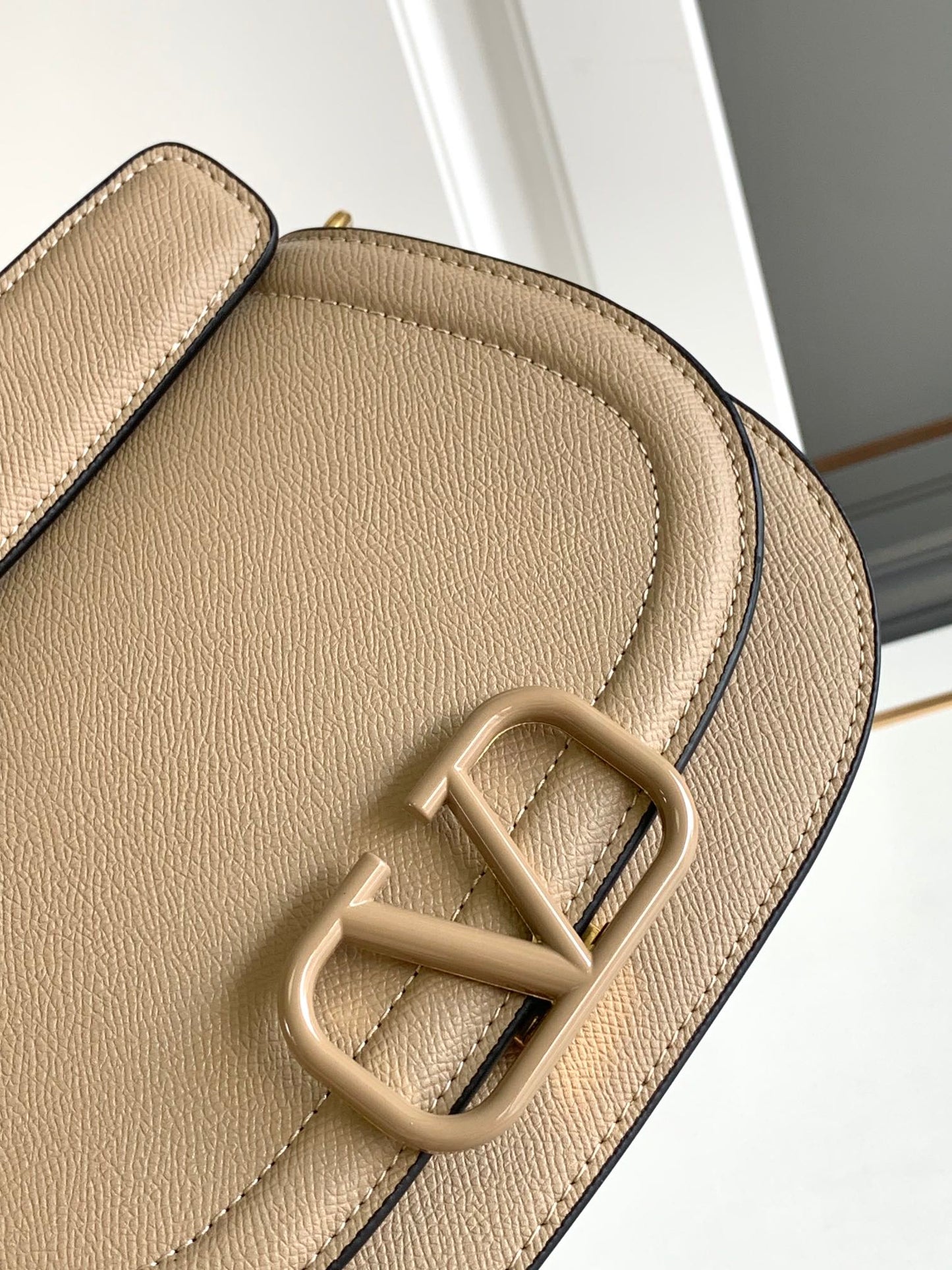 Valentino Garavani VSLING Small Leather Top Handle Bag