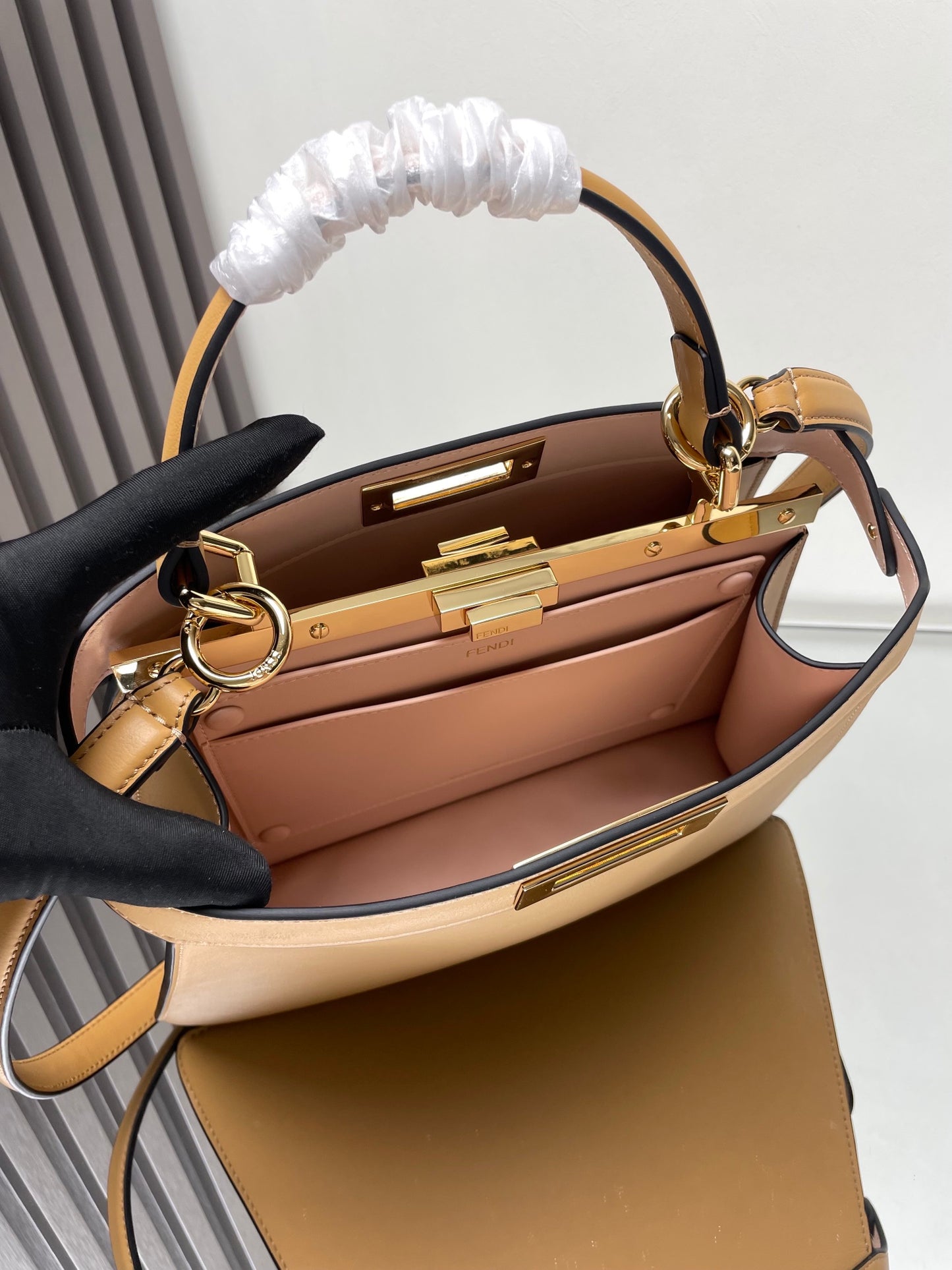 Fendi Peekaboo ISeeU Medium Beige leather bag