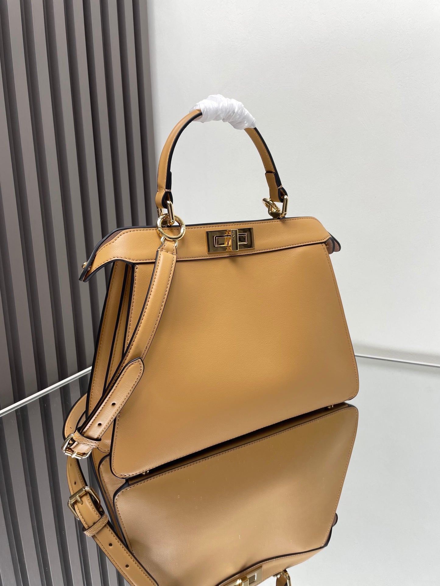 Fendi Peekaboo ISeeU Medium Beige leather bag