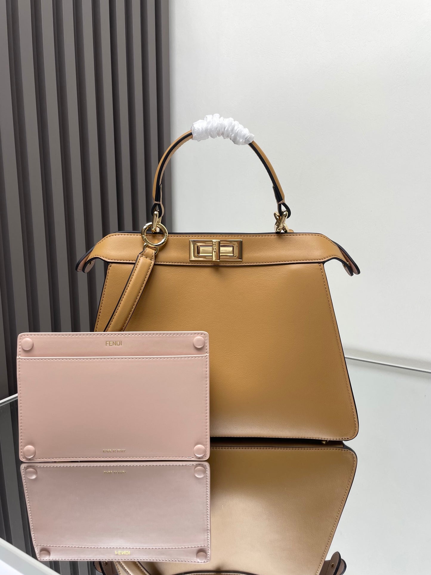 Fendi Peekaboo ISeeU Medium Beige leather bag