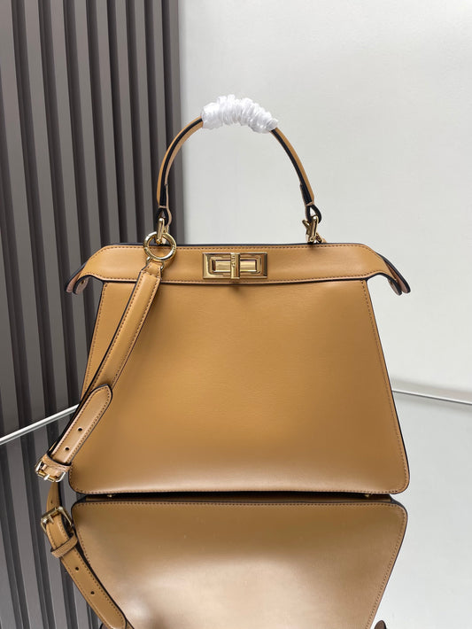 Fendi Peekaboo ISeeU Medium Beige leather bag