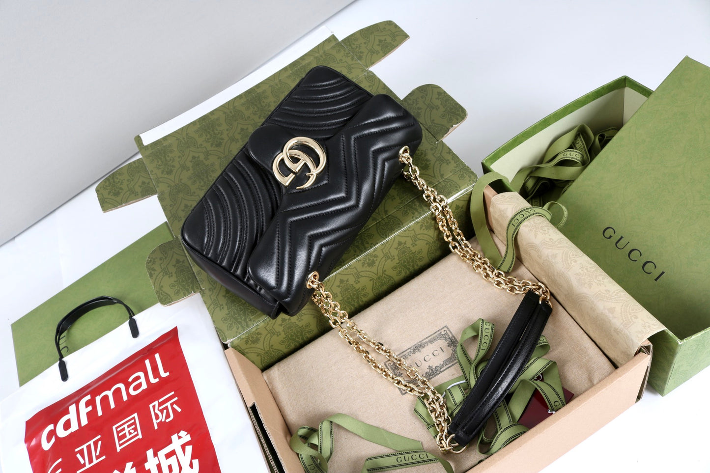 Gucci GG Marmont Shoulder Bag Black
