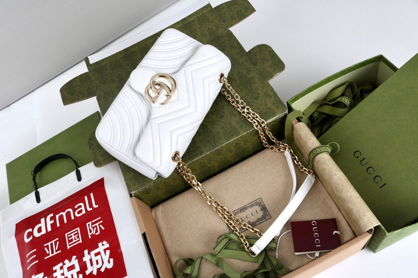 Gucci GG Marmont Shoulder Bag white