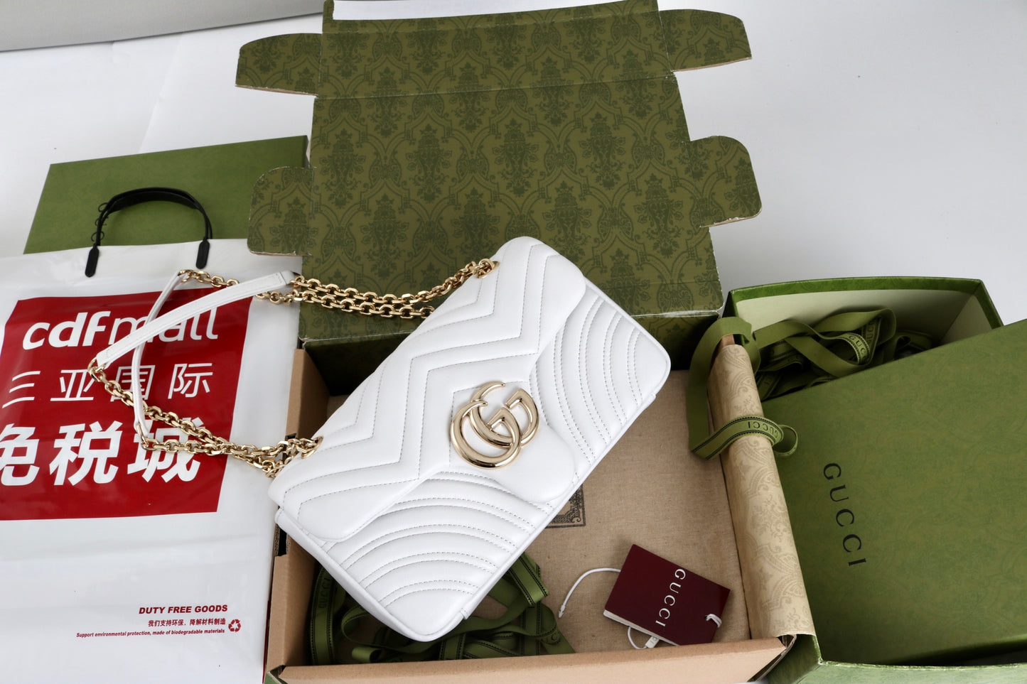 Gucci GG Marmont Shoulder Bag white