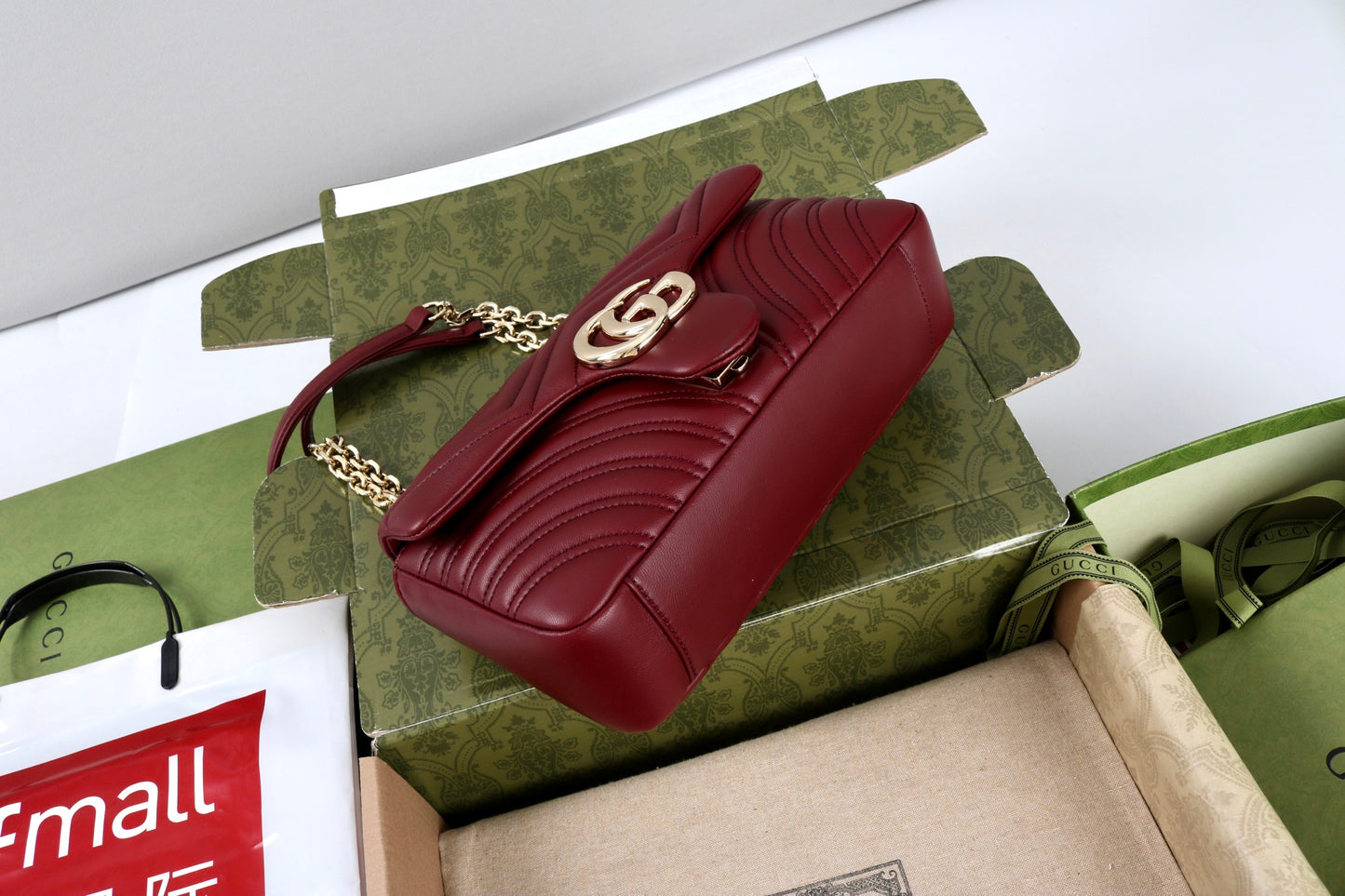 Gucci GG Marmont Shoulder Bag