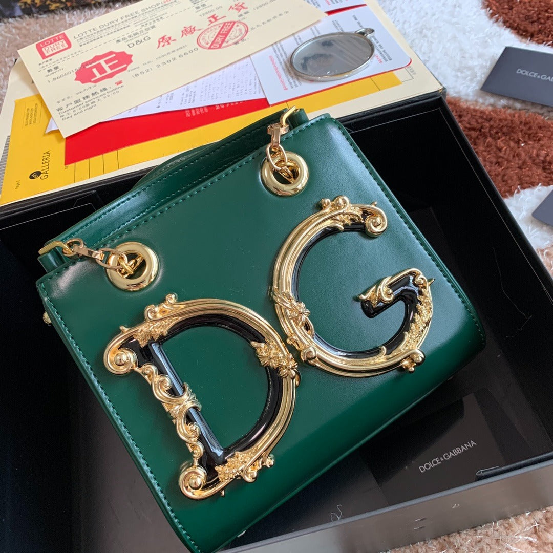 Dolce & Gabbana DG Girls shoulder bag