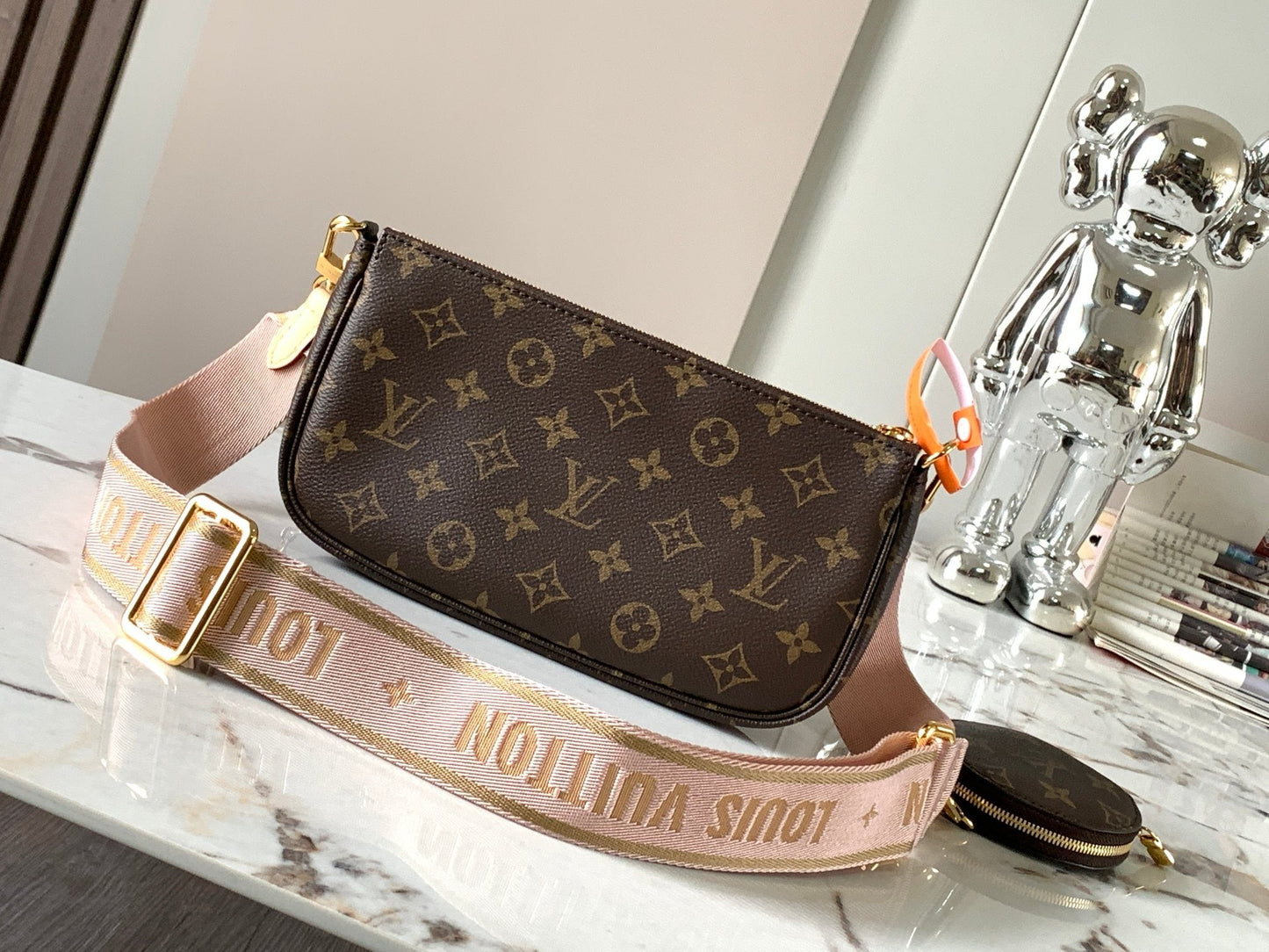 Lv Louis Vuitton Multi Pochette in Monogram Canvas