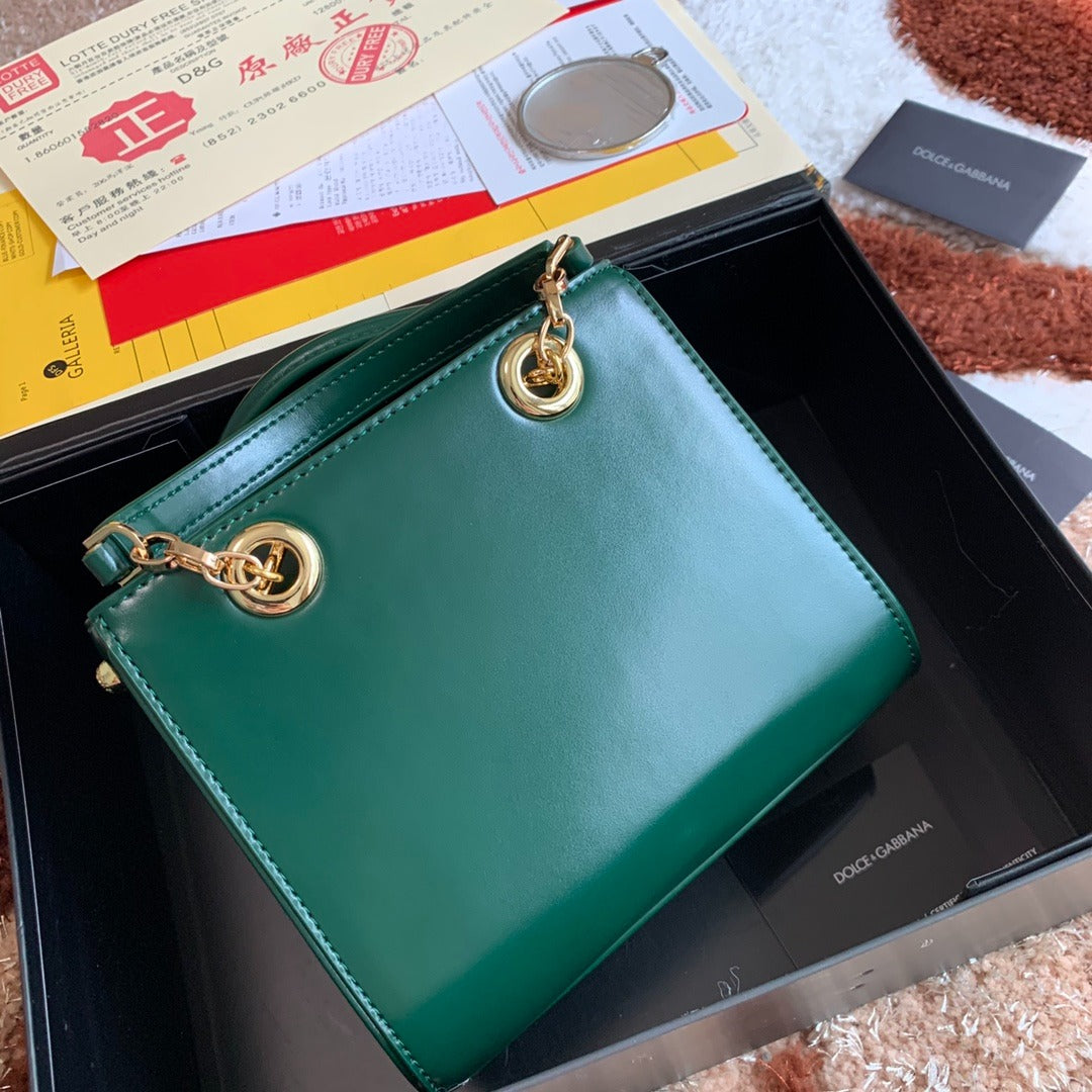 Dolce & Gabbana DG Girls shoulder bag