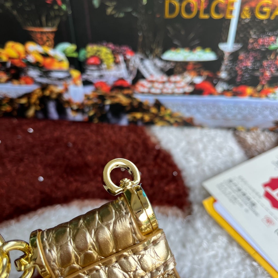 Dolce & Gabbana DG Sicily bag